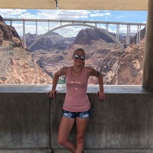 Meet your Posher, Carly